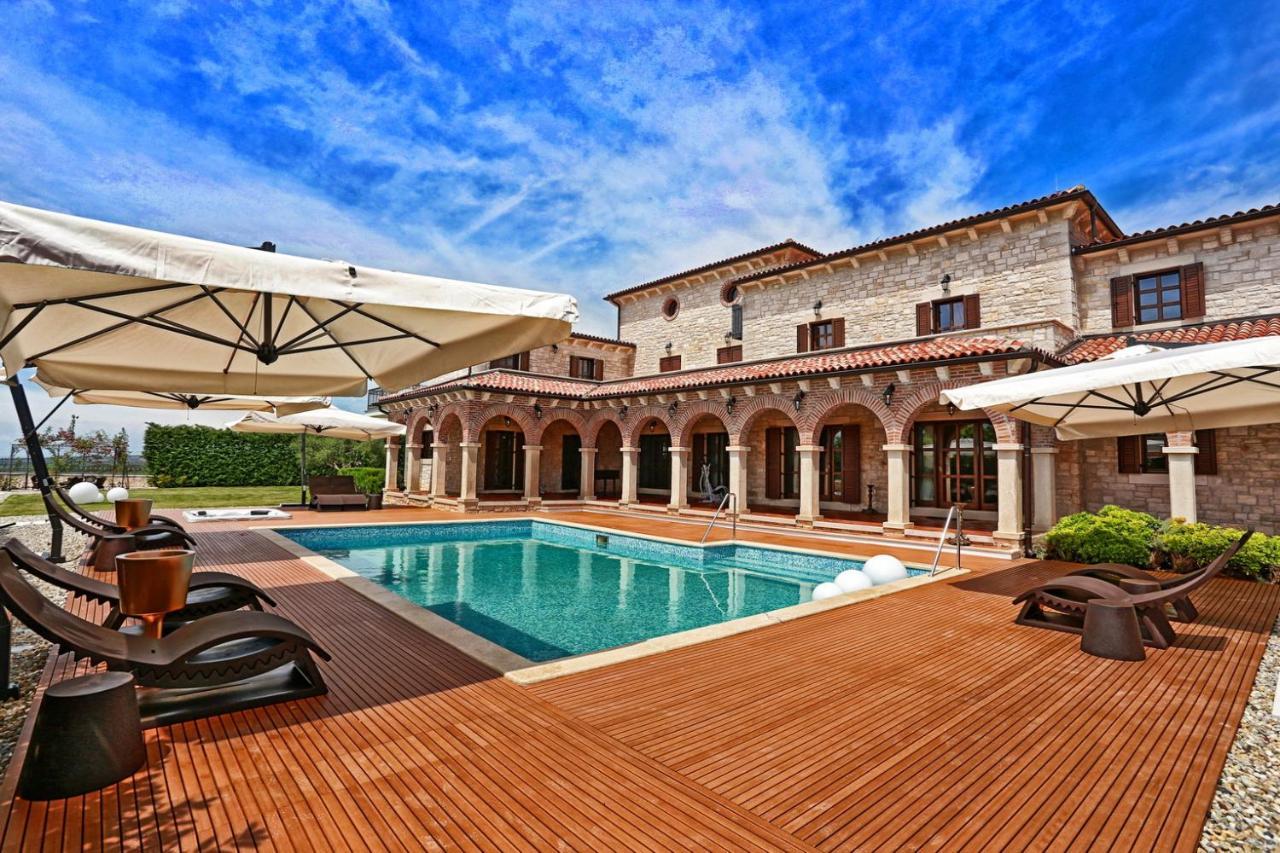 Villa Carolus-Luxurious Istrian Villa Barat  외부 사진