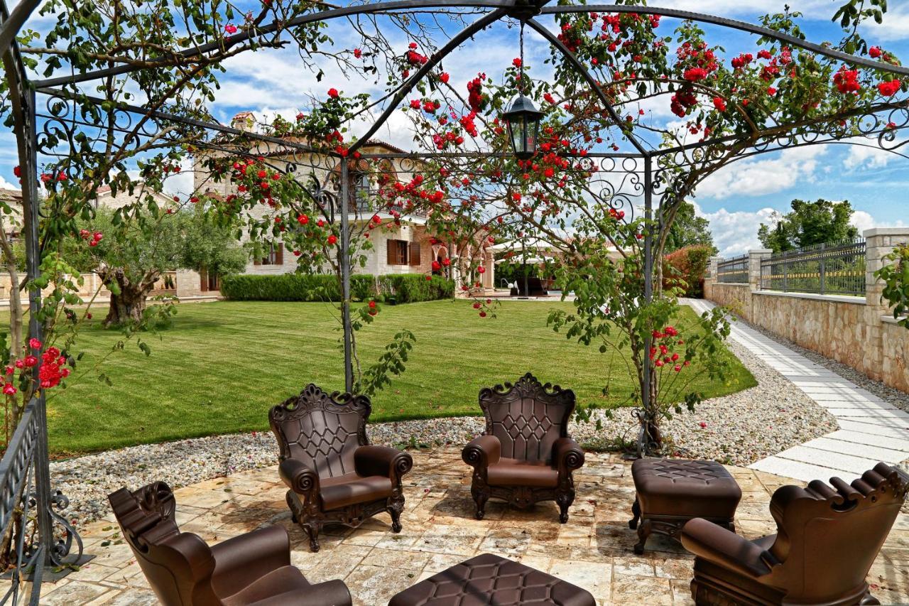 Villa Carolus-Luxurious Istrian Villa Barat  외부 사진