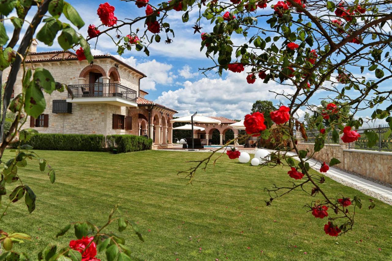 Villa Carolus-Luxurious Istrian Villa Barat  외부 사진