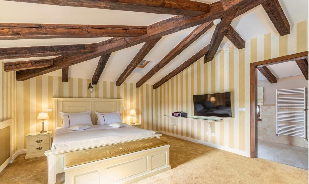 Villa Carolus-Luxurious Istrian Villa Barat  외부 사진