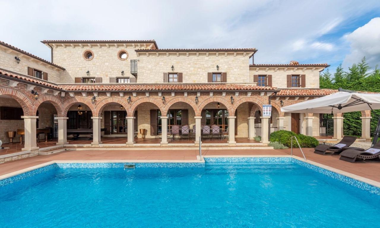 Villa Carolus-Luxurious Istrian Villa Barat  외부 사진