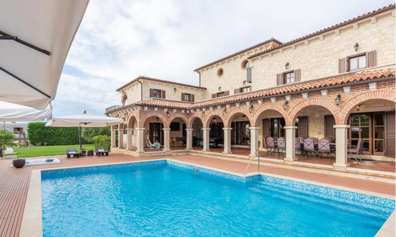 Villa Carolus-Luxurious Istrian Villa Barat  외부 사진