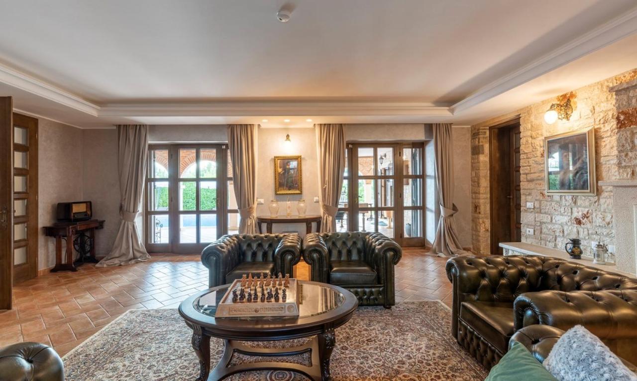 Villa Carolus-Luxurious Istrian Villa Barat  외부 사진