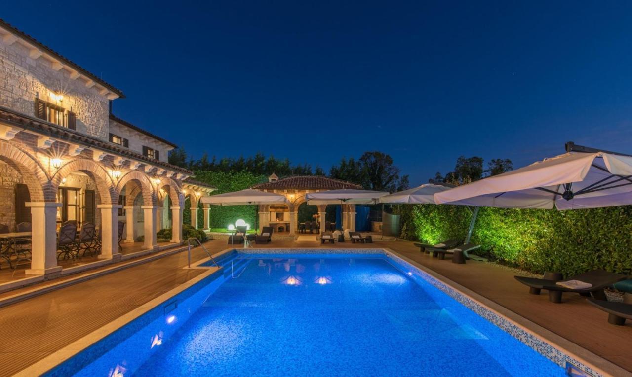 Villa Carolus-Luxurious Istrian Villa Barat  외부 사진